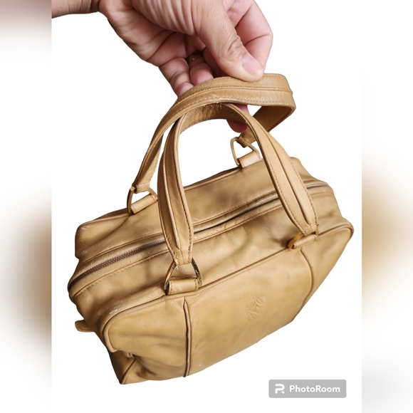 LOEWE Bundle - Picture 2 of 16